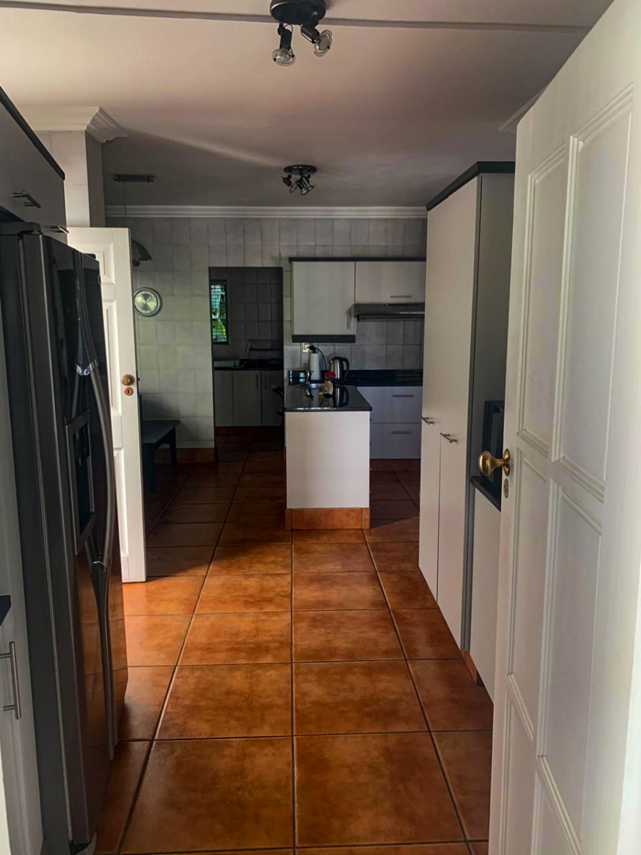 To Let 4 Bedroom Property for Rent in Waterkloof Ridge Gauteng