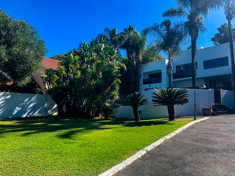 To Let 4 Bedroom Property for Rent in Waterkloof Ridge Gauteng