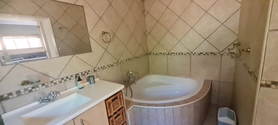 3 Bedroom Property for Sale in Eden Glen Gauteng