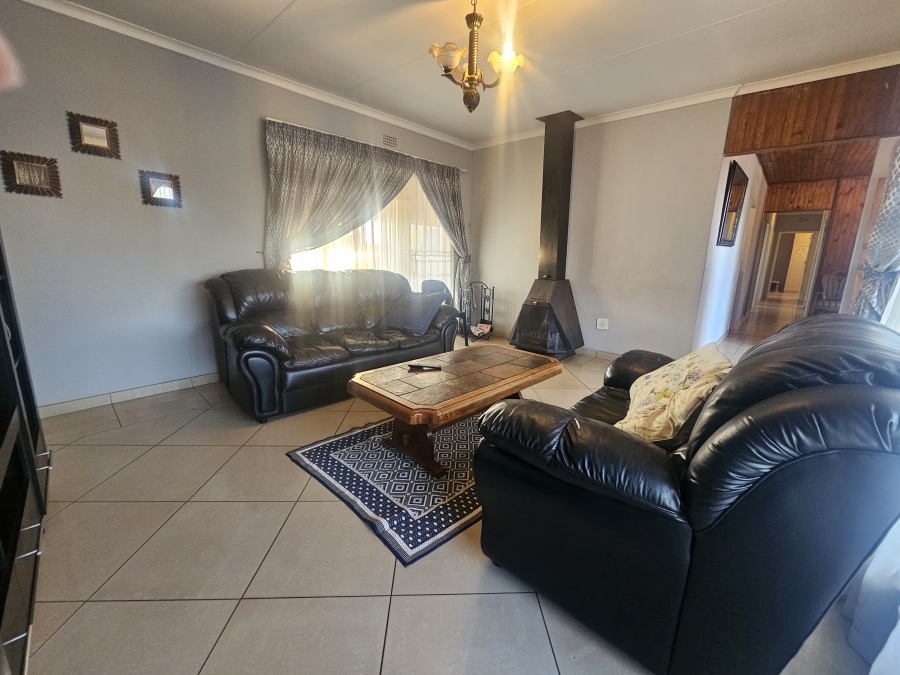 4 Bedroom Property for Sale in Welgedacht Gauteng