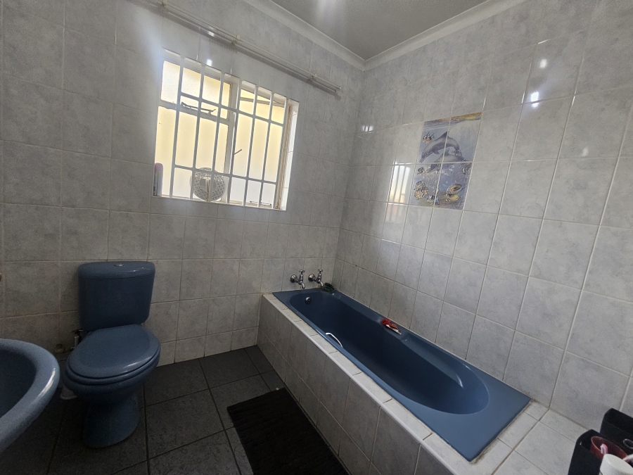 4 Bedroom Property for Sale in Welgedacht Gauteng