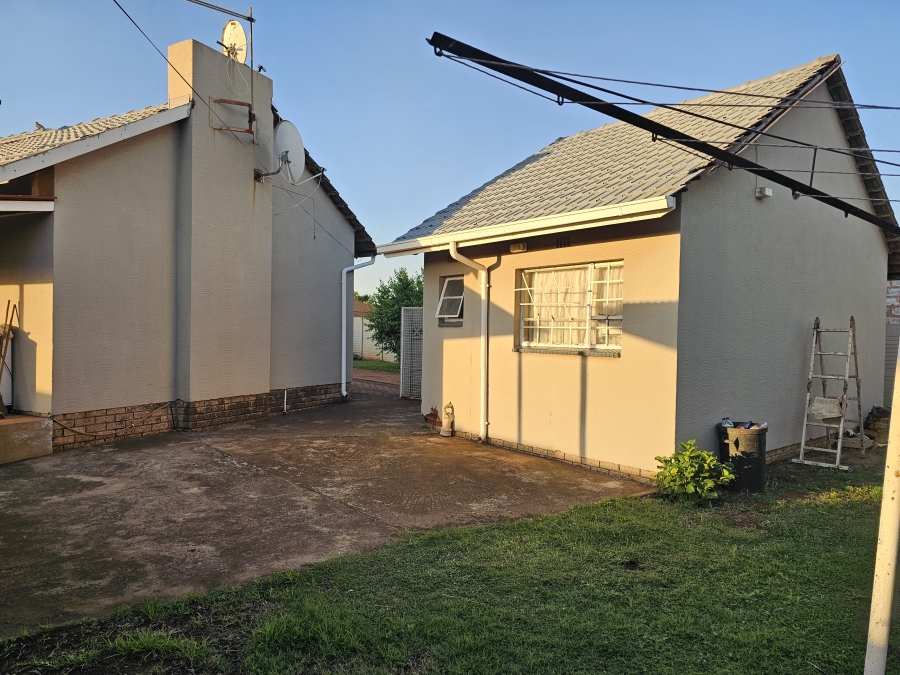 4 Bedroom Property for Sale in Welgedacht Gauteng