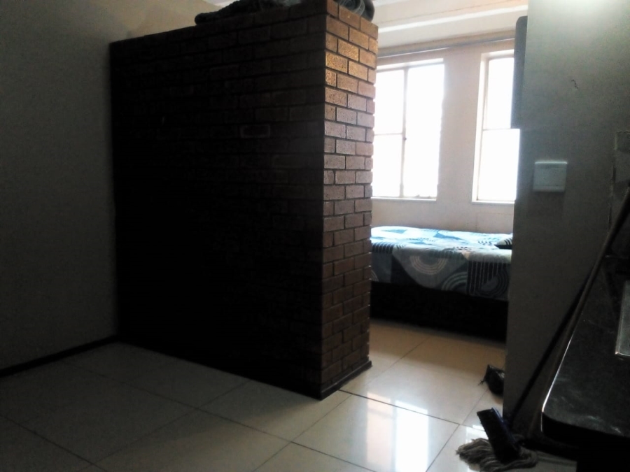 1 Bedroom Property for Sale in Braamfontein Gauteng