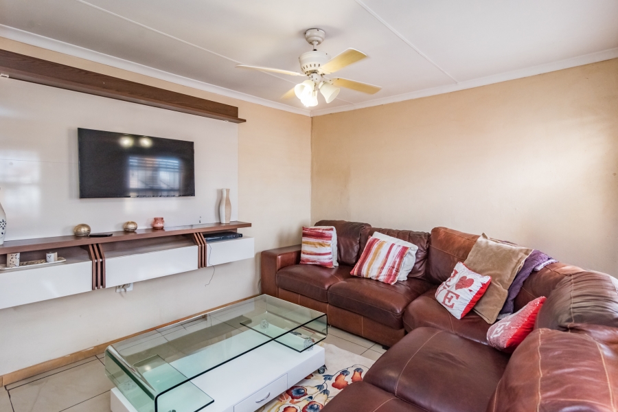 3 Bedroom Property for Sale in Protea Glen Gauteng