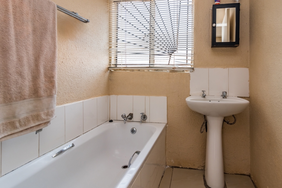 3 Bedroom Property for Sale in Protea Glen Gauteng