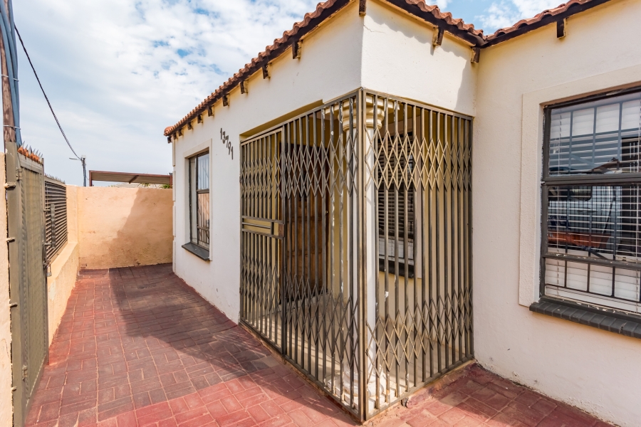 3 Bedroom Property for Sale in Protea Glen Gauteng