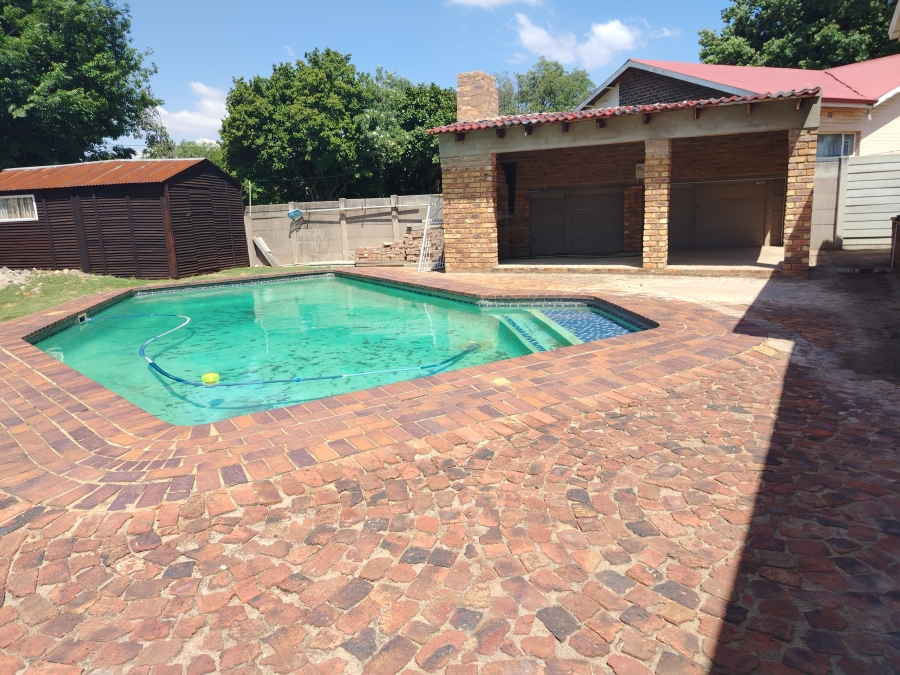 To Let 3 Bedroom Property for Rent in Brenthurst Gauteng