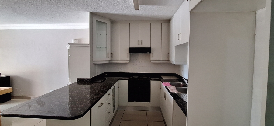 3 Bedroom Property for Sale in Peacehaven Gauteng