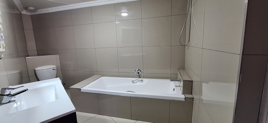 3 Bedroom Property for Sale in Peacehaven Gauteng