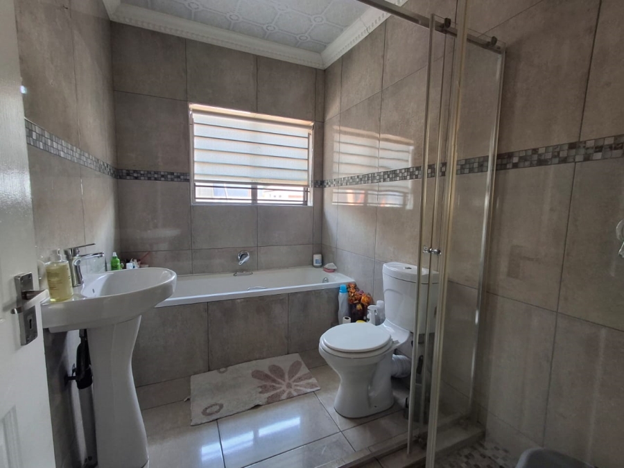 3 Bedroom Property for Sale in Clarina Gauteng