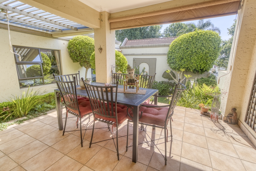 3 Bedroom Property for Sale in Cedar Lakes Gauteng