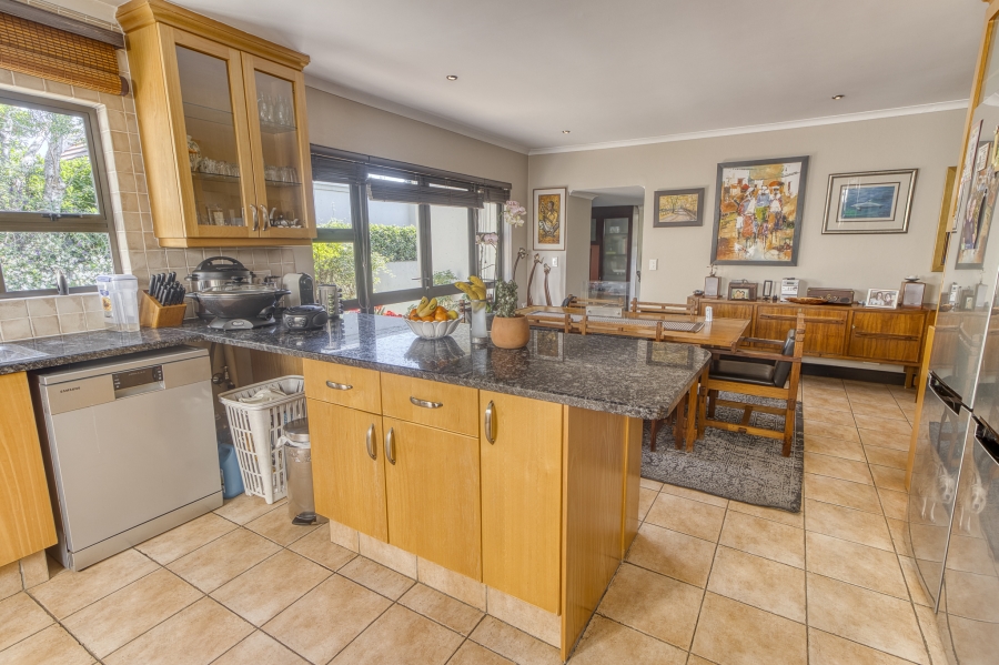 3 Bedroom Property for Sale in Cedar Lakes Gauteng