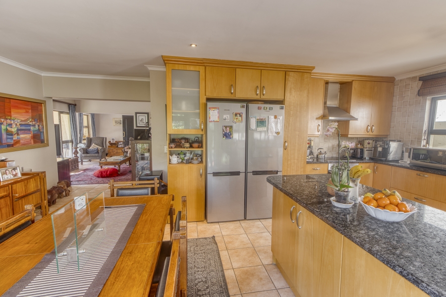 3 Bedroom Property for Sale in Cedar Lakes Gauteng