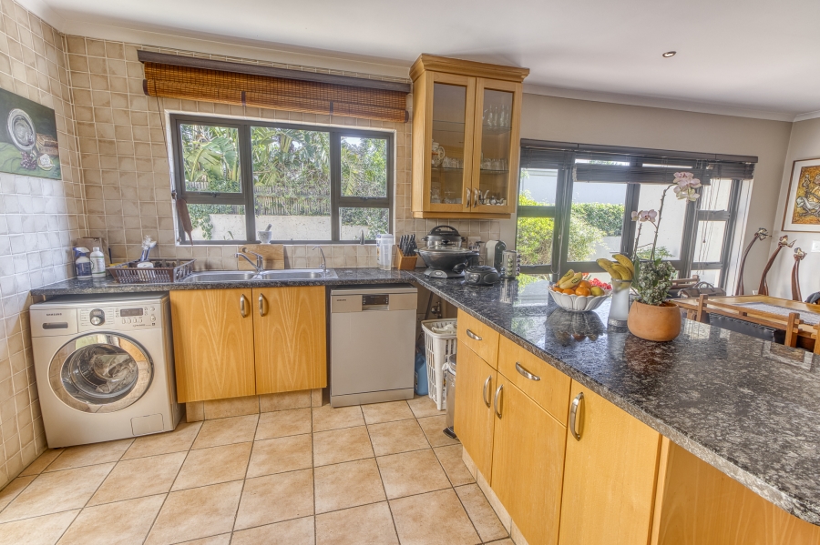 3 Bedroom Property for Sale in Cedar Lakes Gauteng