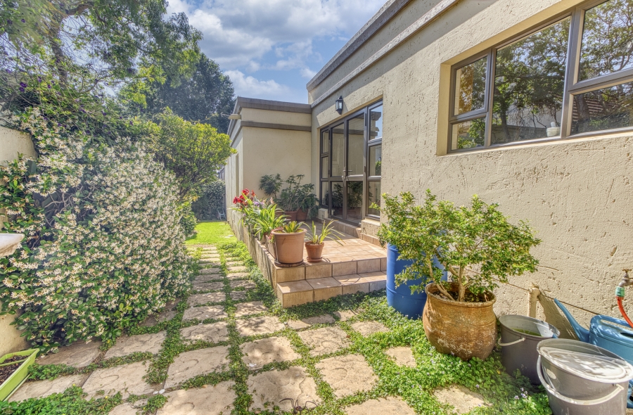 3 Bedroom Property for Sale in Cedar Lakes Gauteng