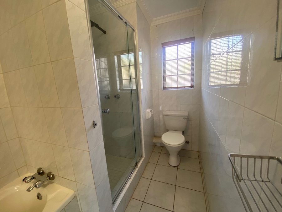 2 Bedroom Property for Sale in Bedford Gardens Gauteng