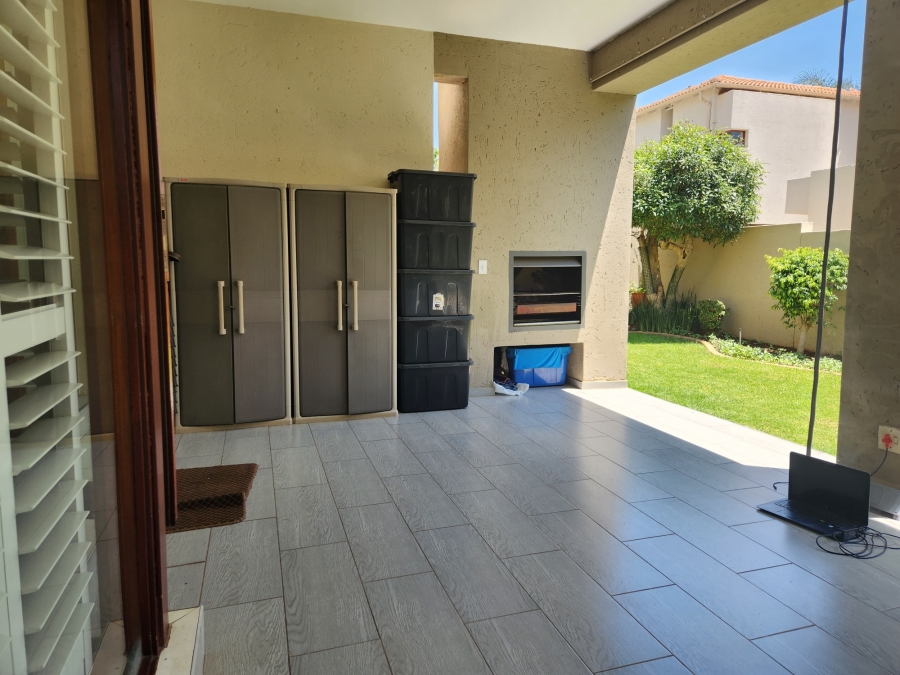 4 Bedroom Property for Sale in Bedford Gardens Gauteng
