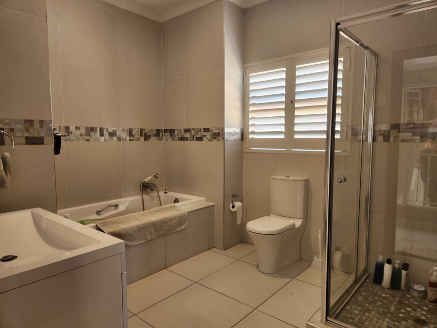 4 Bedroom Property for Sale in Bedford Gardens Gauteng