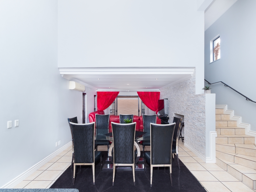 4 Bedroom Property for Sale in North Riding Gauteng