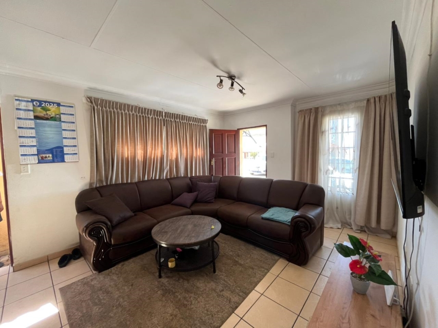 2 Bedroom Property for Sale in Visagie Park Gauteng