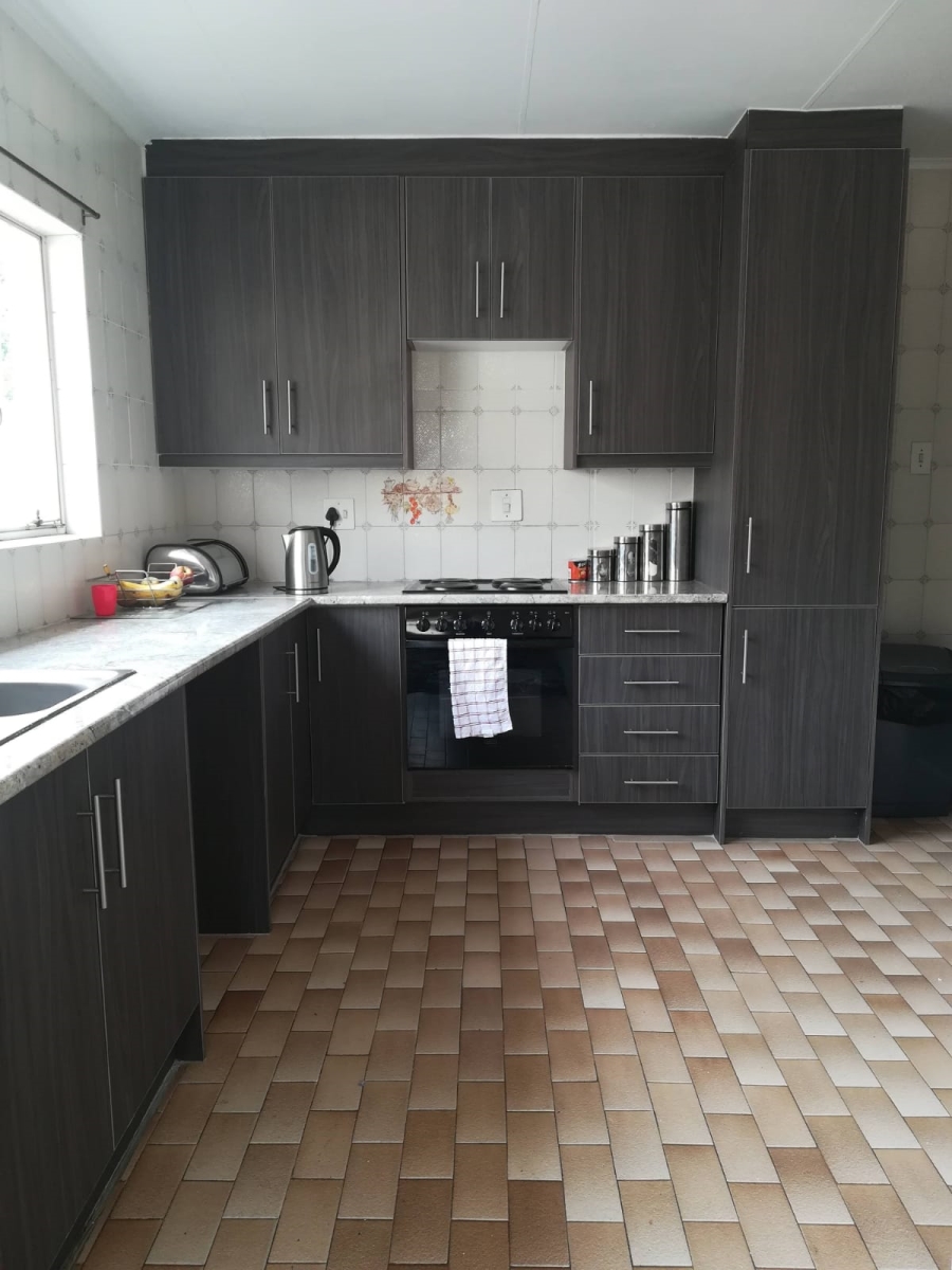 To Let 3 Bedroom Property for Rent in West Turffontein Gauteng