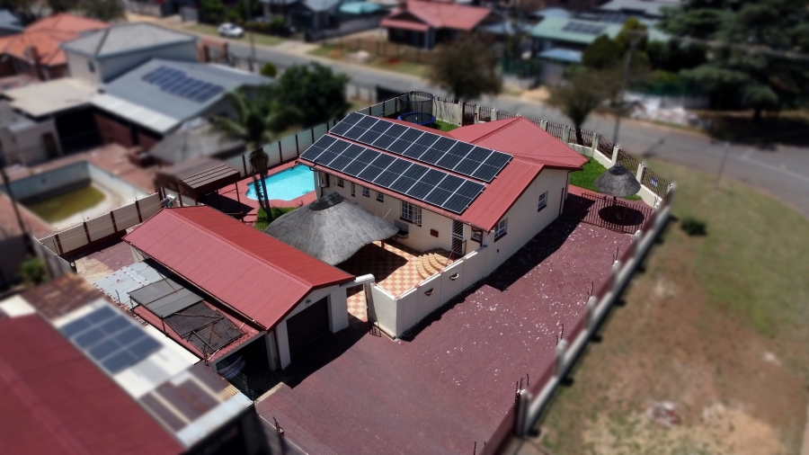 3 Bedroom Property for Sale in West Park Gauteng