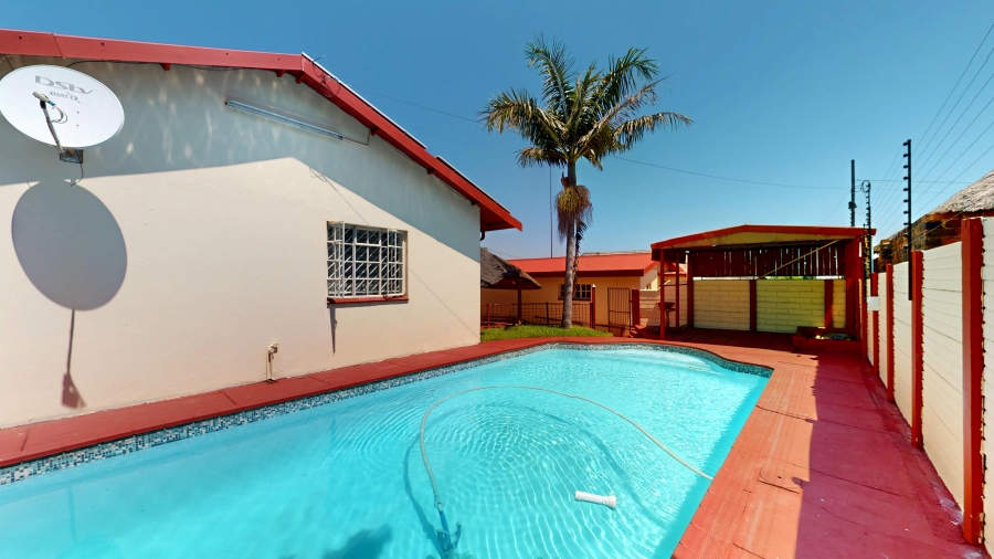 3 Bedroom Property for Sale in West Park Gauteng