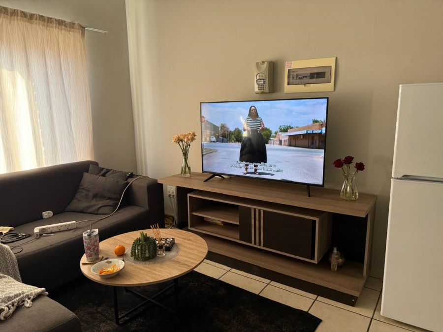 1 Bedroom Property for Sale in Vanderbijlpark CW 5 Gauteng