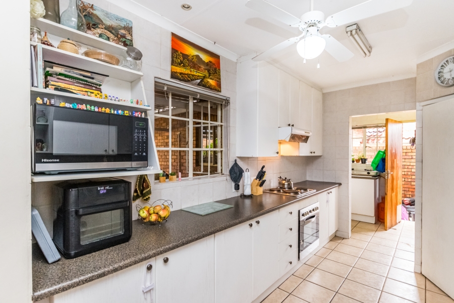 3 Bedroom Property for Sale in Erasmuskloof Gauteng