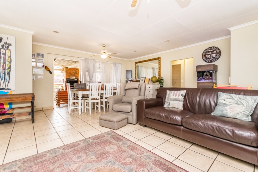 3 Bedroom Property for Sale in Erasmuskloof Gauteng