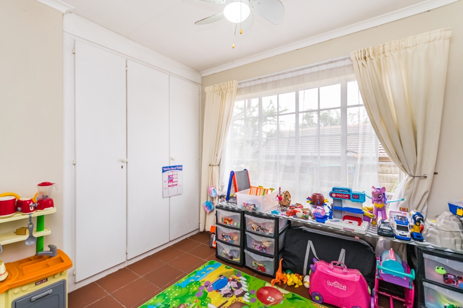 3 Bedroom Property for Sale in Erasmuskloof Gauteng