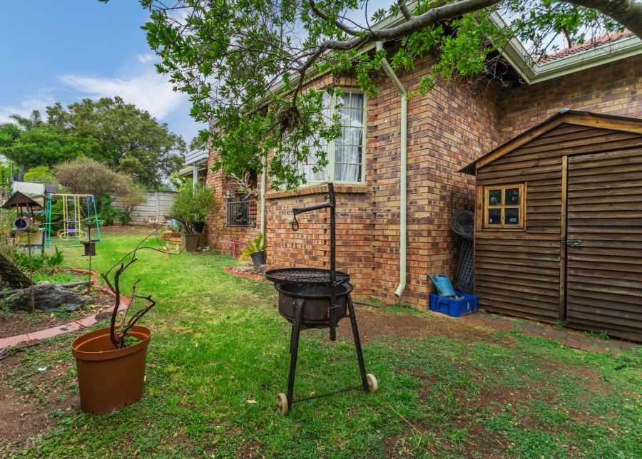 3 Bedroom Property for Sale in Erasmuskloof Gauteng