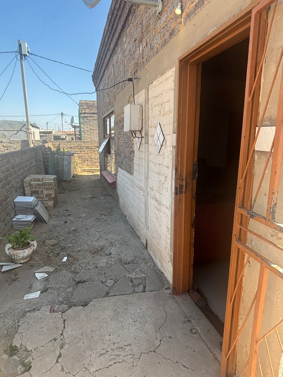 3 Bedroom Property for Sale in Tshepiso Gauteng