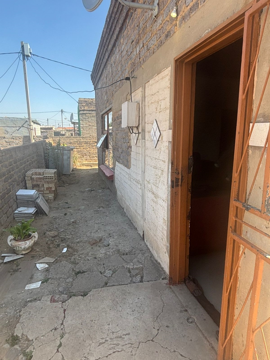 3 Bedroom Property for Sale in Tshepiso Gauteng