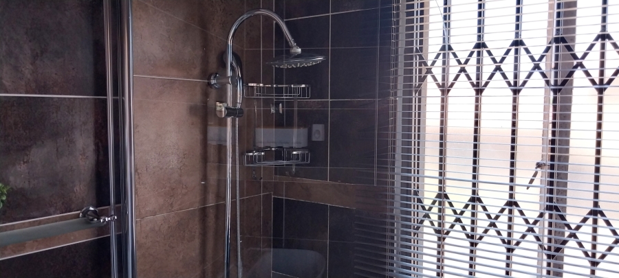 To Let 2 Bedroom Property for Rent in Witpoortjie Gauteng