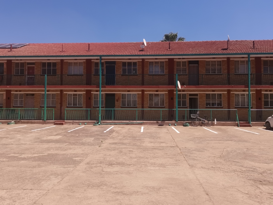 2 Bedroom Property for Sale in Vanderbijlpark CW 2 Gauteng