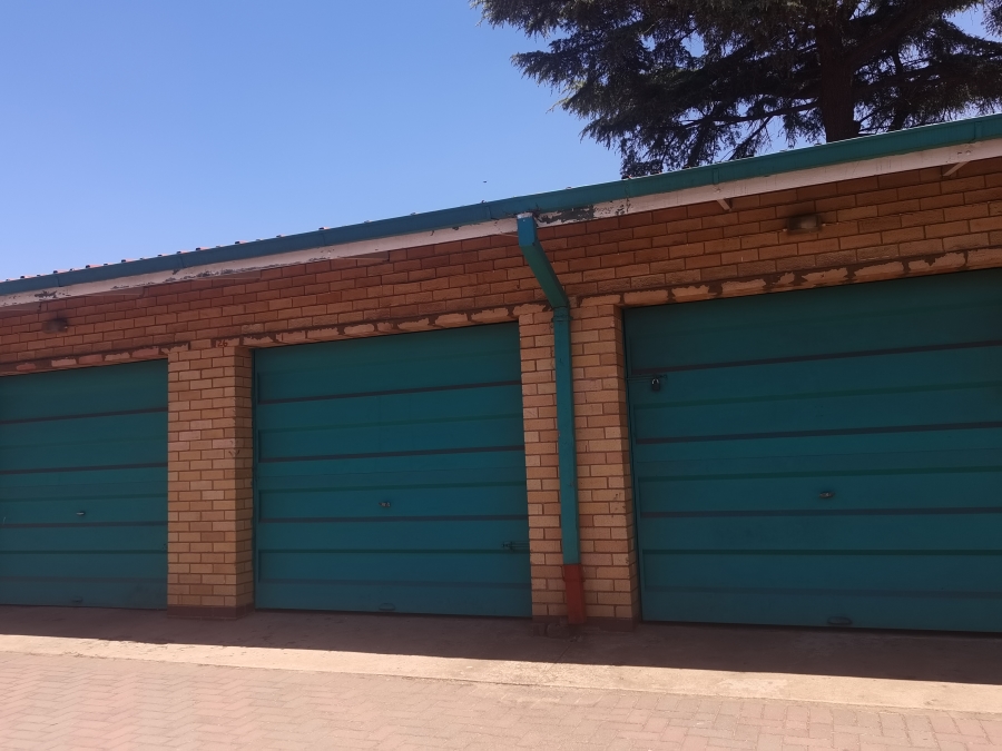 2 Bedroom Property for Sale in Vanderbijlpark CW 2 Gauteng