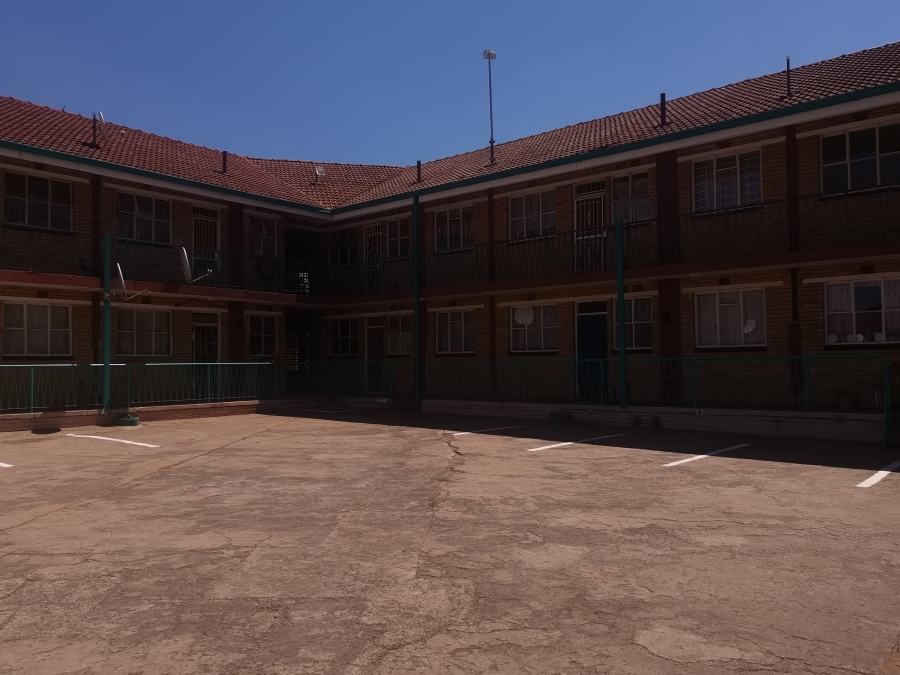 2 Bedroom Property for Sale in Vanderbijlpark CW 2 Gauteng