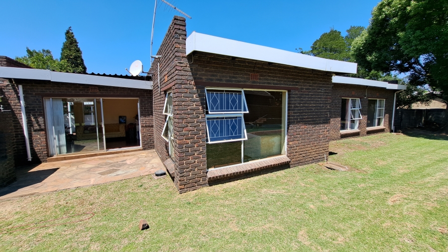 3 Bedroom Property for Sale in Sunward Park Gauteng