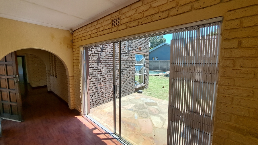 3 Bedroom Property for Sale in Sunward Park Gauteng