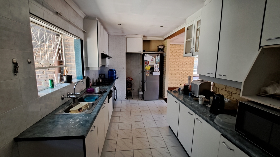 3 Bedroom Property for Sale in Sunward Park Gauteng