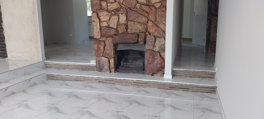 To Let 3 Bedroom Property for Rent in Monument Gauteng