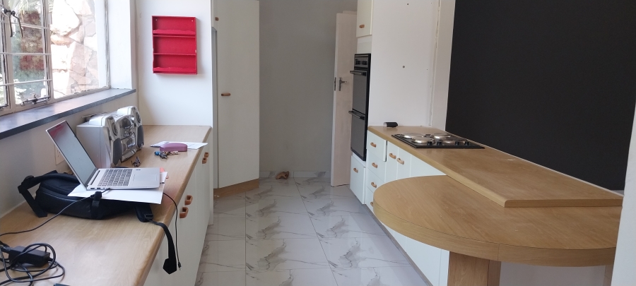 To Let 3 Bedroom Property for Rent in Monument Gauteng