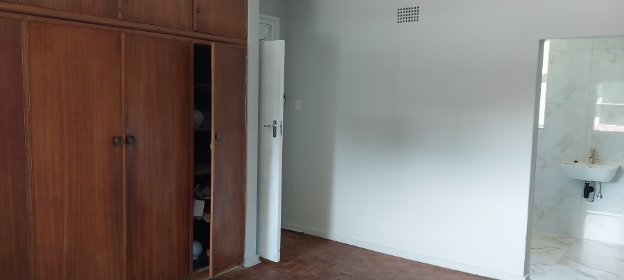 To Let 3 Bedroom Property for Rent in Monument Gauteng