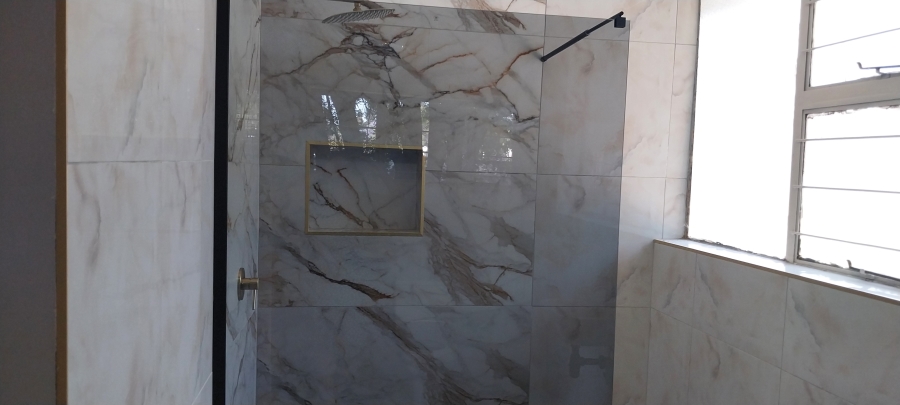 To Let 3 Bedroom Property for Rent in Monument Gauteng