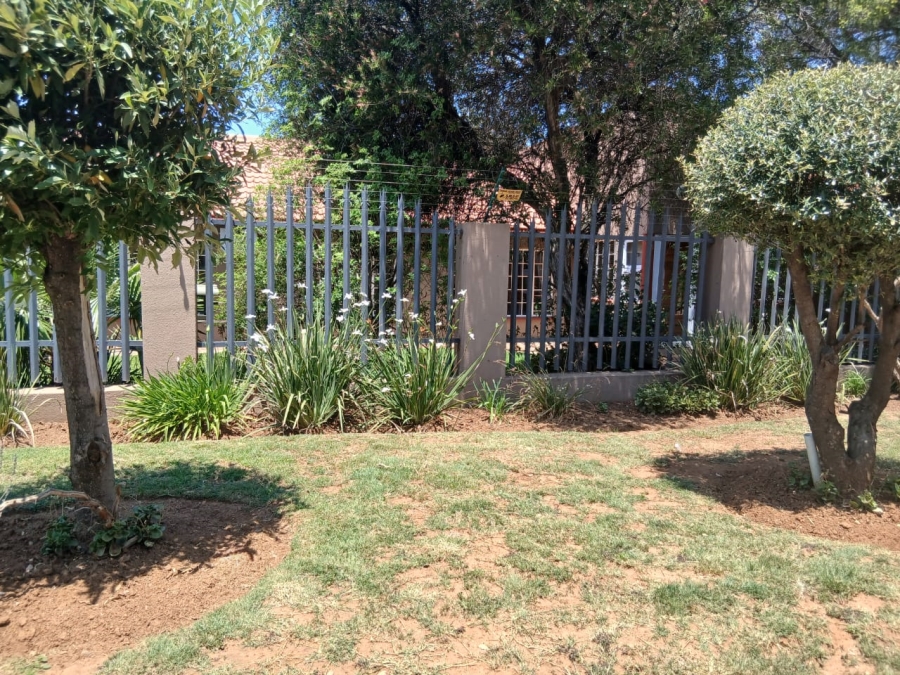 4 Bedroom Property for Sale in Beyers Park Gauteng