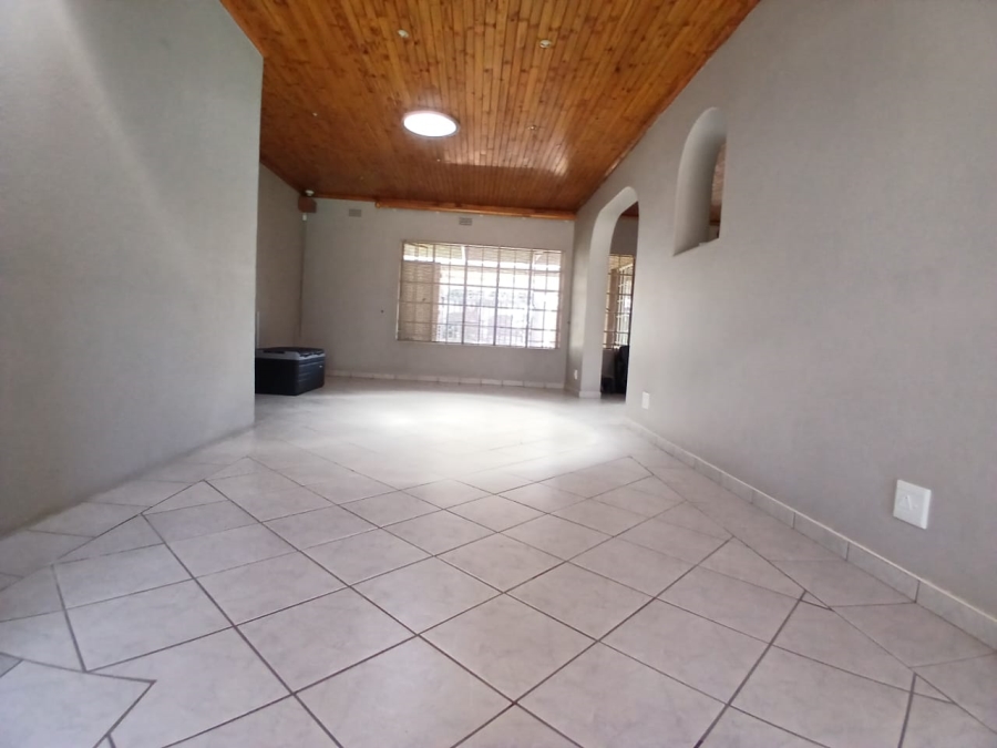 4 Bedroom Property for Sale in Beyers Park Gauteng