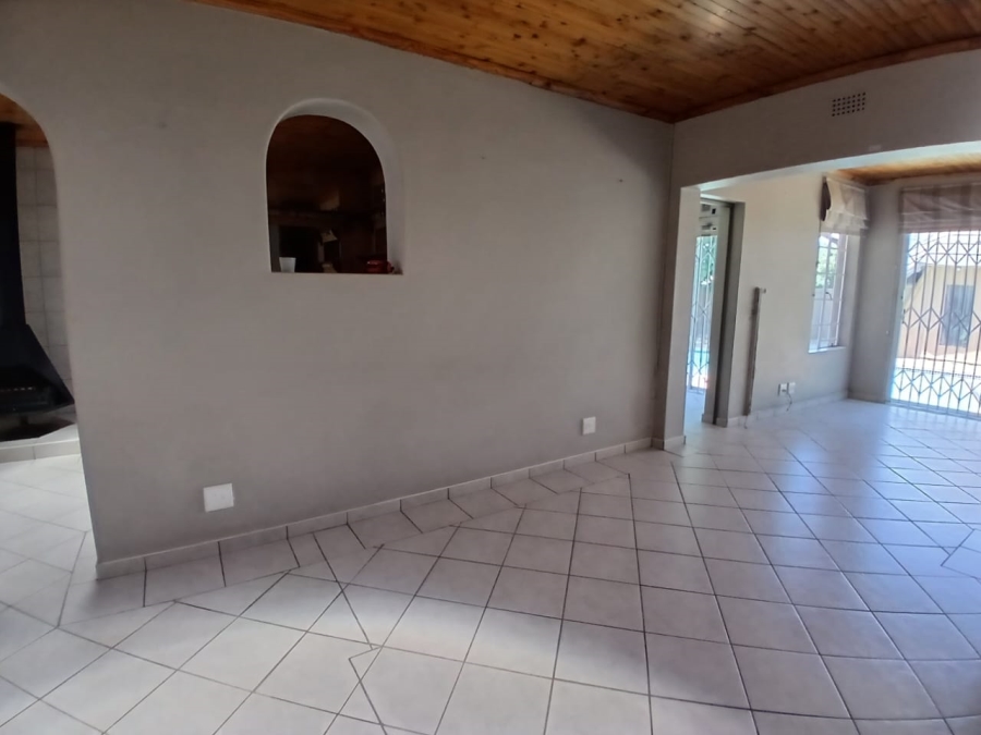 4 Bedroom Property for Sale in Beyers Park Gauteng