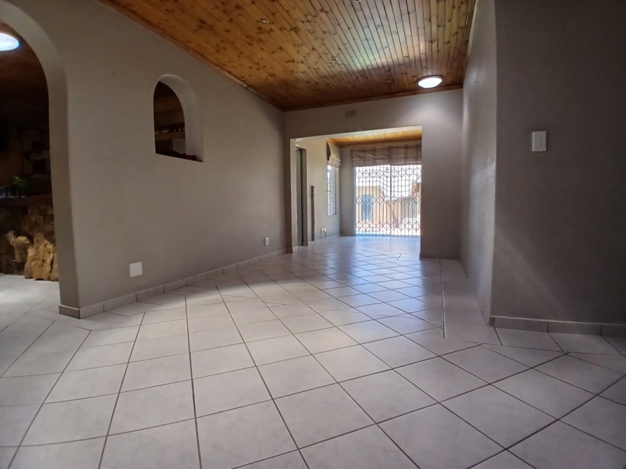 4 Bedroom Property for Sale in Beyers Park Gauteng