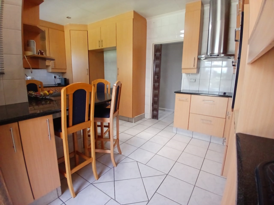 4 Bedroom Property for Sale in Beyers Park Gauteng